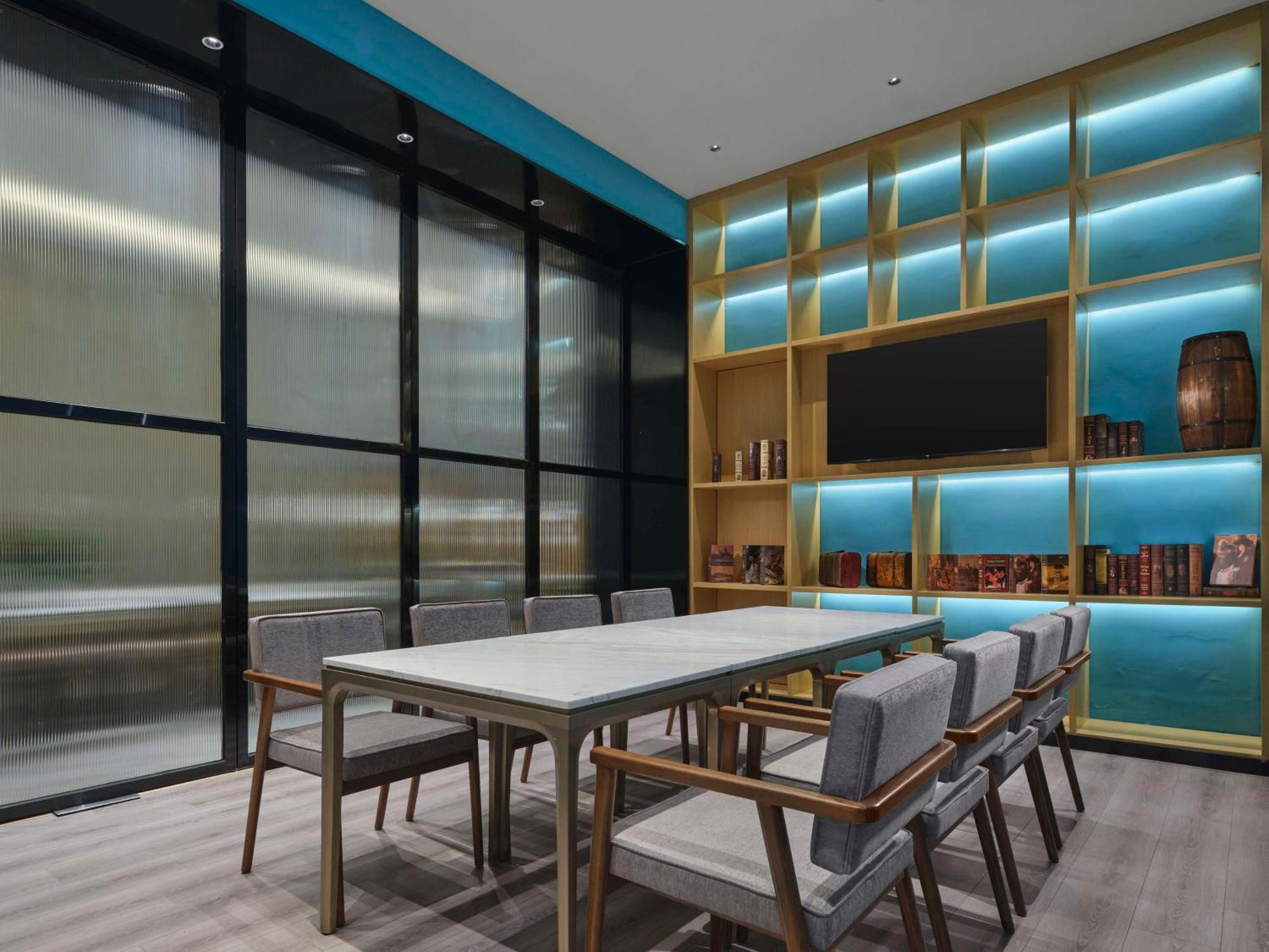 Hilton Garden Inn Tianjin Huayuan Exteriör bild